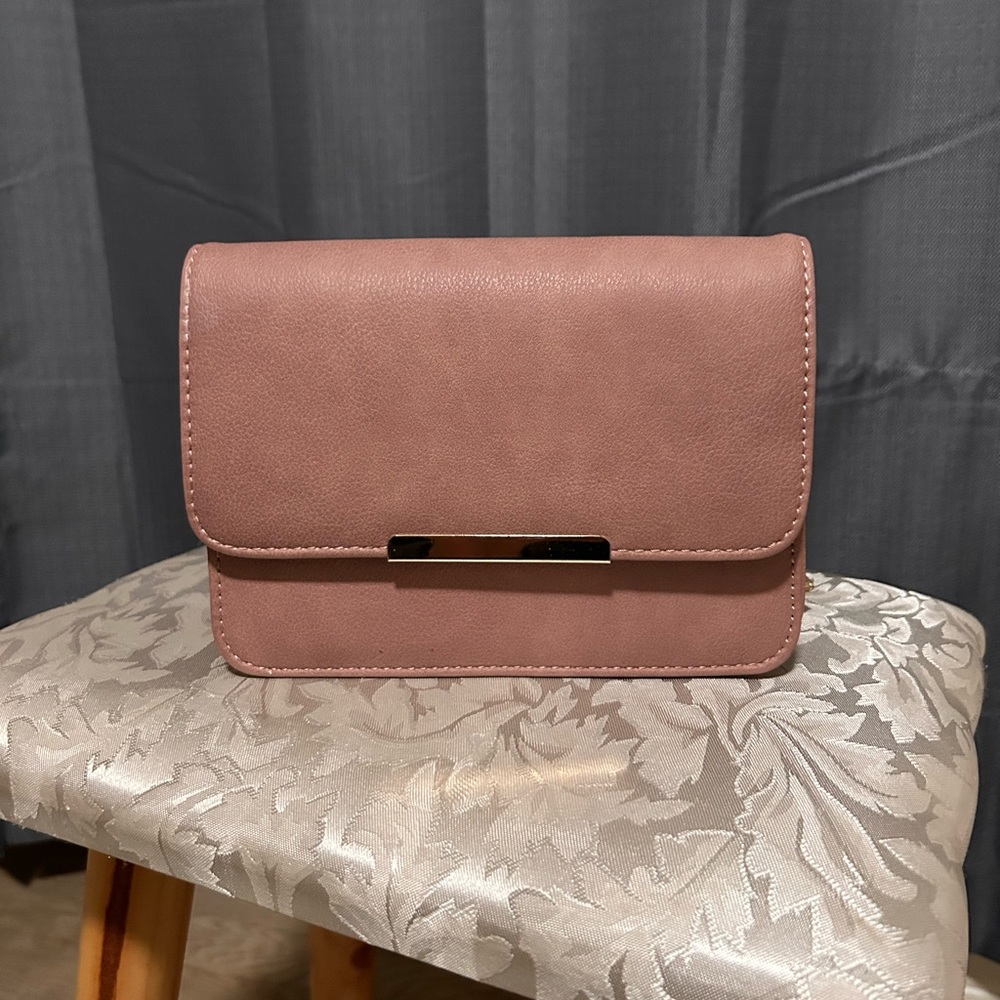 Urban Expressions Crossbody Bag